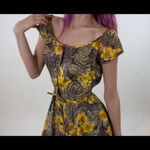 Vintage Hawaiian Classy Pinup Floral Dress